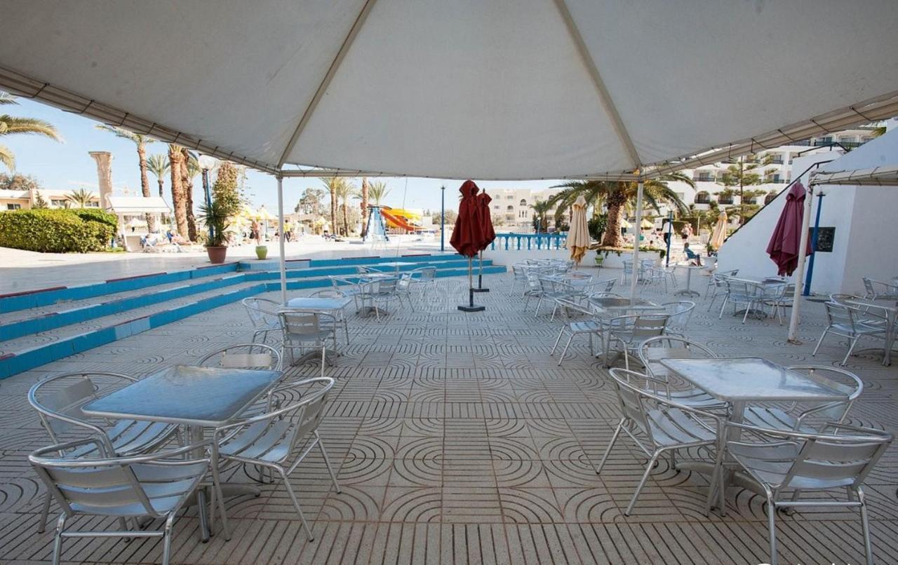 Riviera Hotel - Family Only Port El Kantaoui Esterno foto