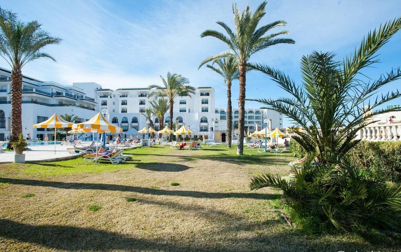 Riviera Hotel - Family Only Port El Kantaoui Esterno foto